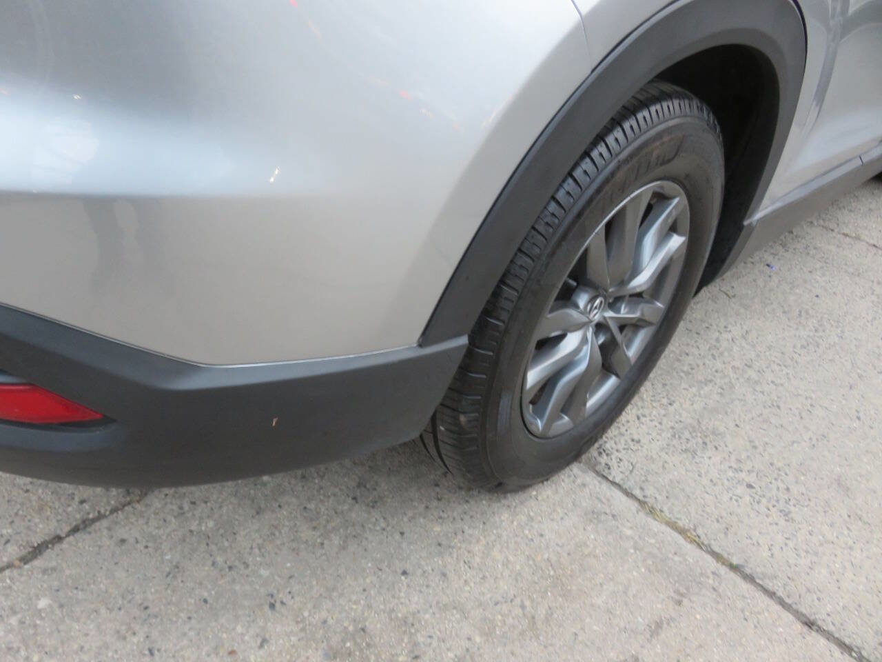 Used 2020 MAZDA CX-9 Touring w/ Touring Premium Package image 35