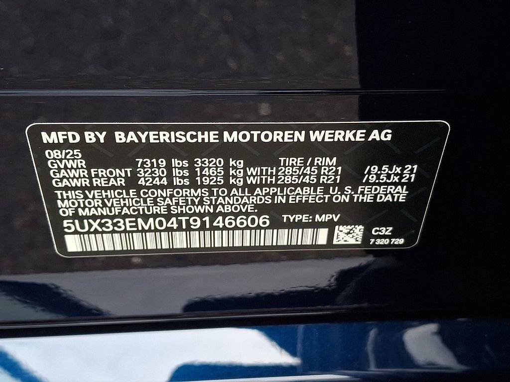 Used 2026 BMW X7 M60i w/ Executive Package image 28