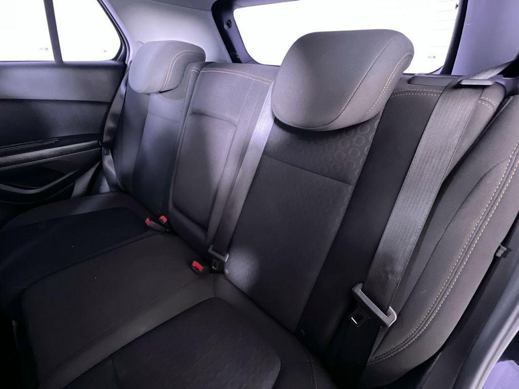 Used 2021 Chevrolet Trax LS image 22