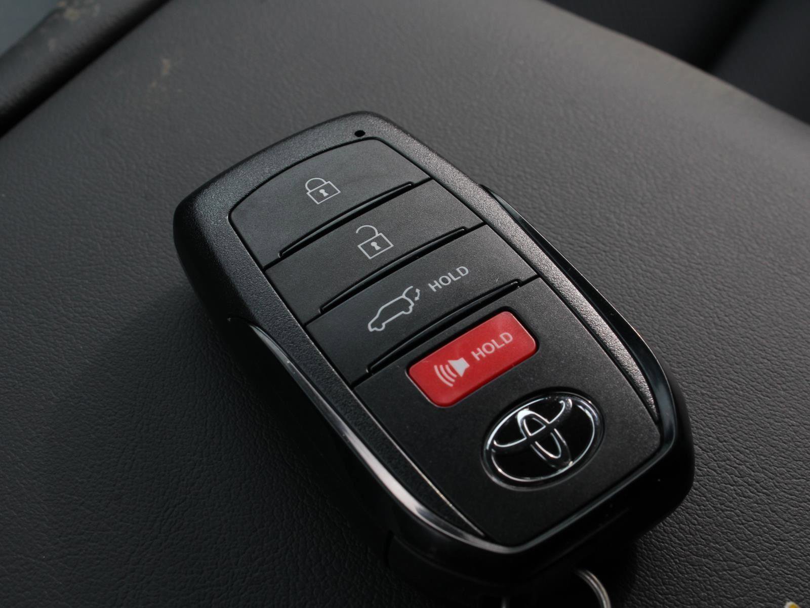 New 2026 Toyota Crown Signia image 16