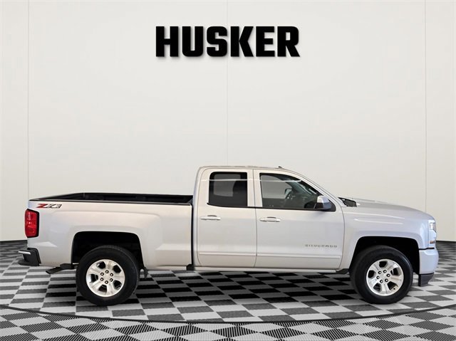 Used 2019 Chevrolet Silverado 1500 LT w/ All Star Edition image 2