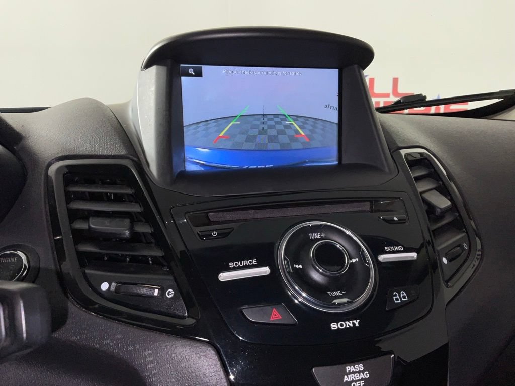 Used 2015 Ford Fiesta Titanium FWD image 22