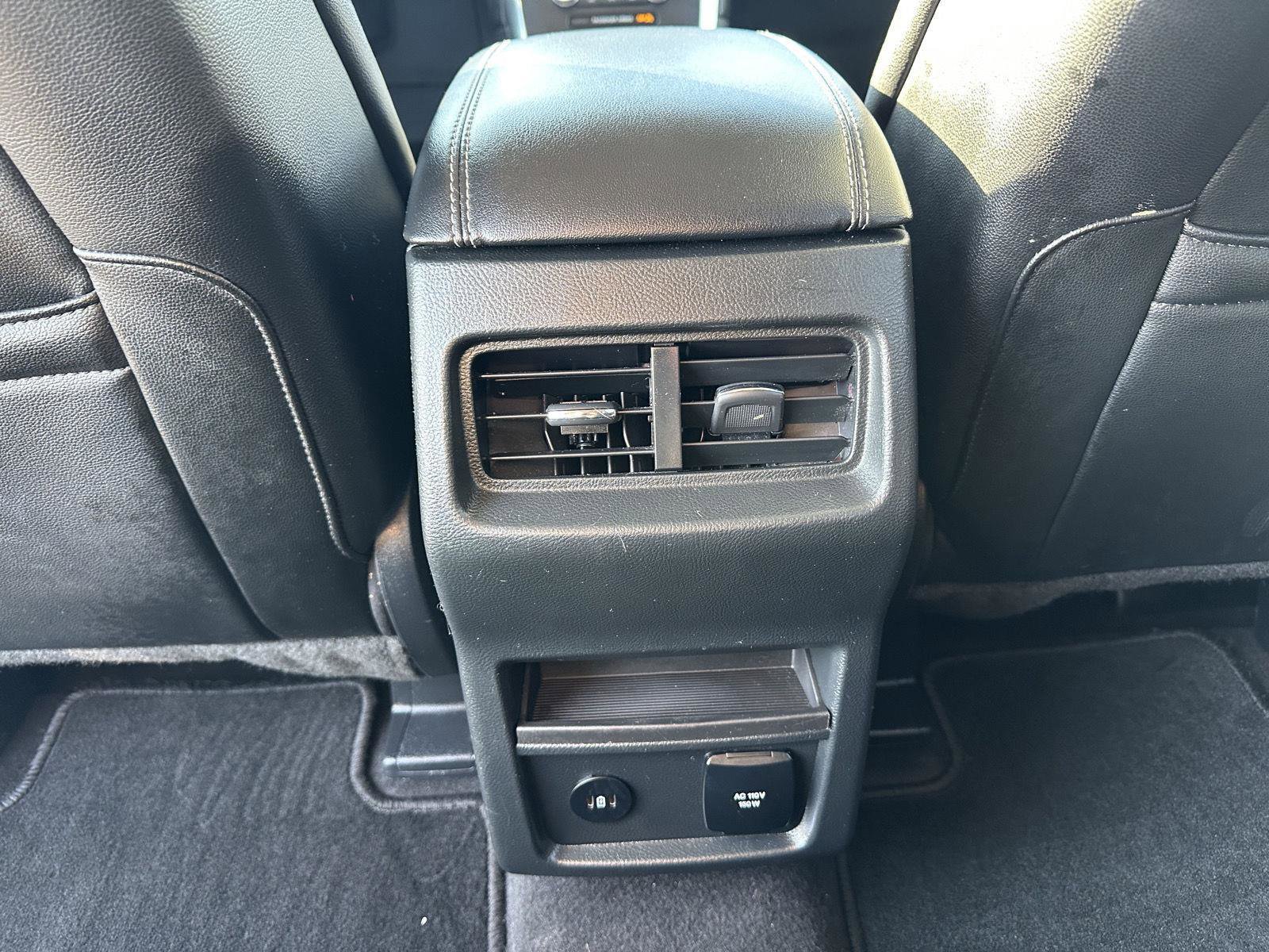 Used 2024 Ford Edge Titanium image 16