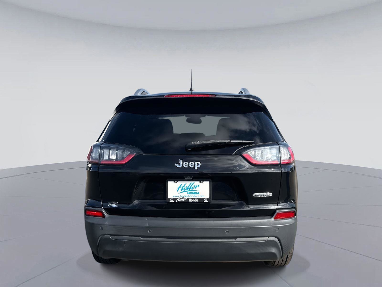 Used 2020 Jeep Cherokee Latitude w/ Cold Weather Group image 5