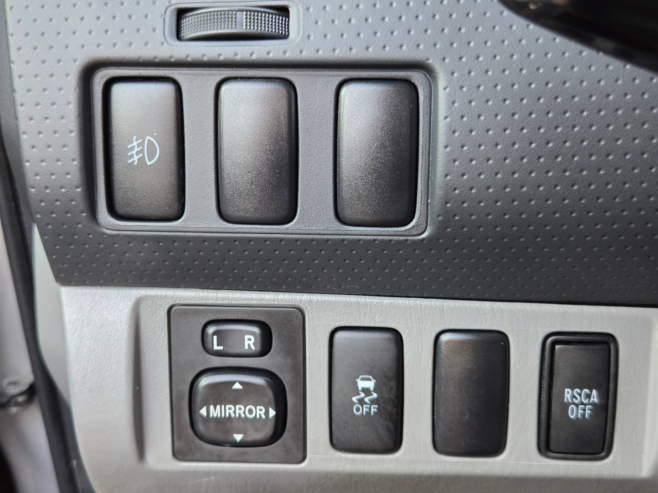 Used 2011 Toyota Tacoma 4x4 Double Cab w/ SR5 Pkg #2 image 25