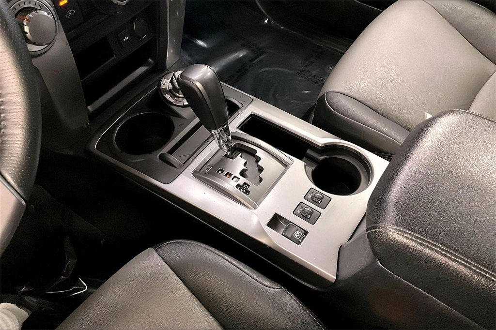 Used 2022 Toyota 4Runner SR5 Premium image 17