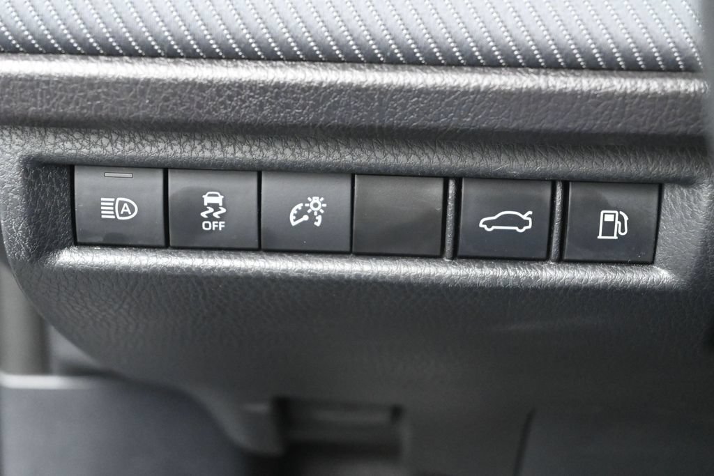 Used 2025 Toyota Camry SE FWD image 14