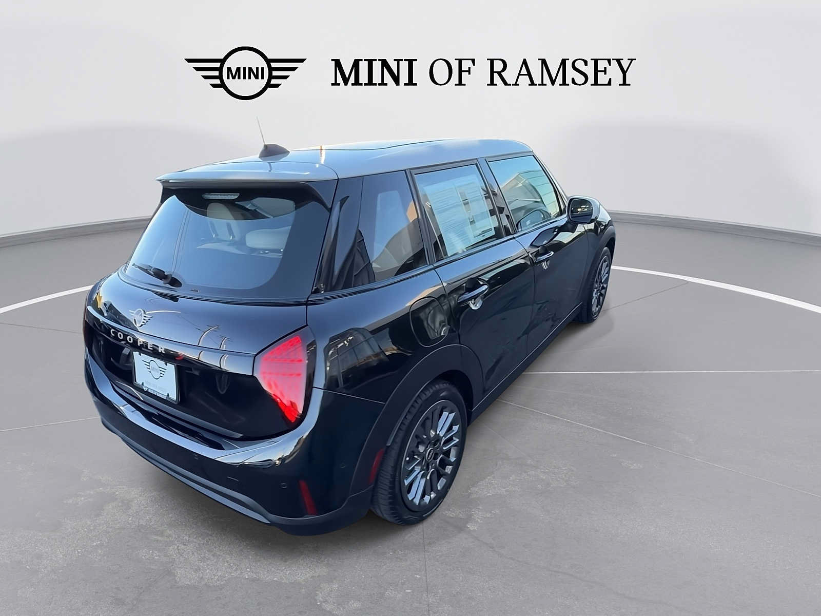 Used 2026 MINI Cooper S FWD image 8