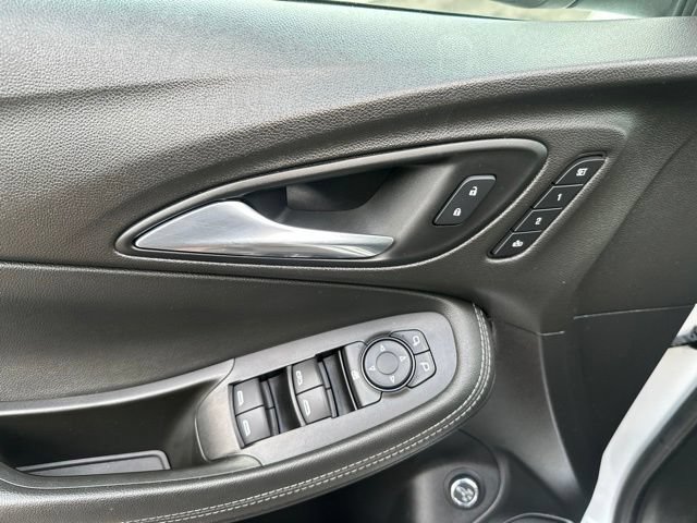 Used 2020 Buick Encore GX Essence w/ Experience Buick Package AWD/4WD image 20