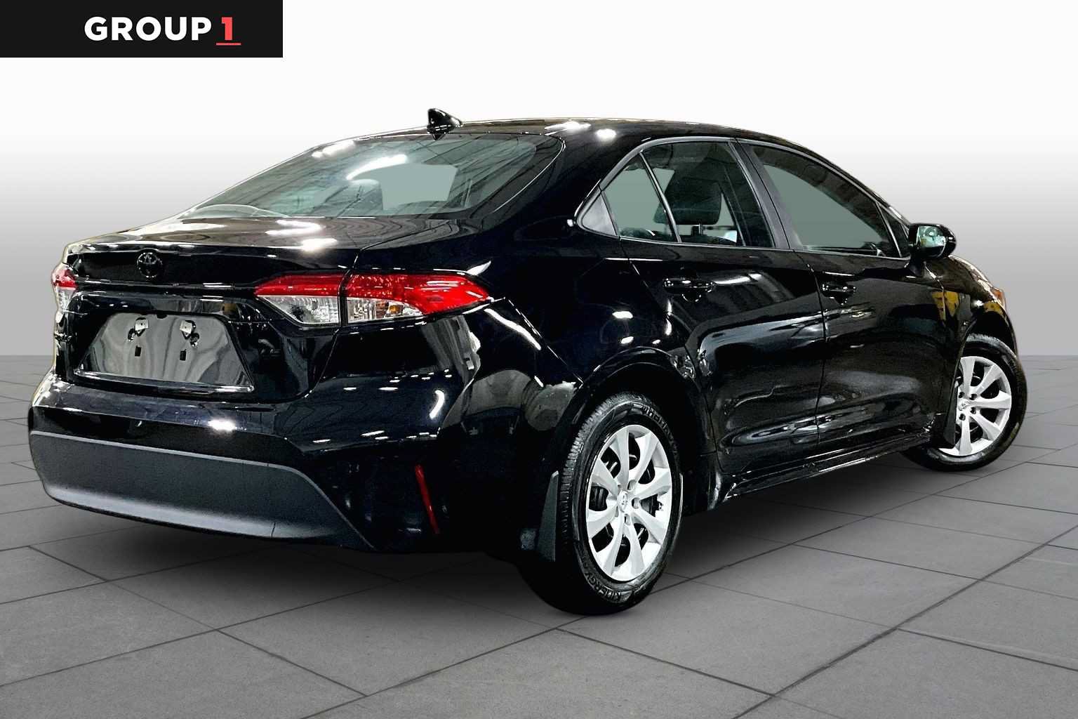 Certified 2025 Toyota Corolla LE FWD image 13