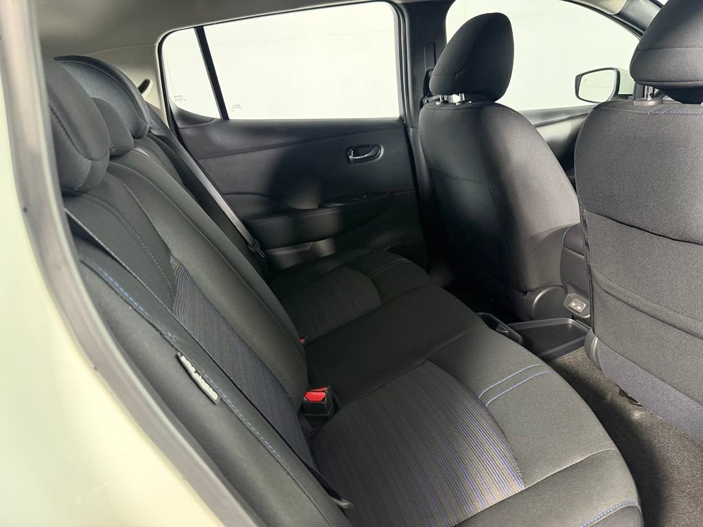Used 2025 Nissan Leaf S FWD image 18