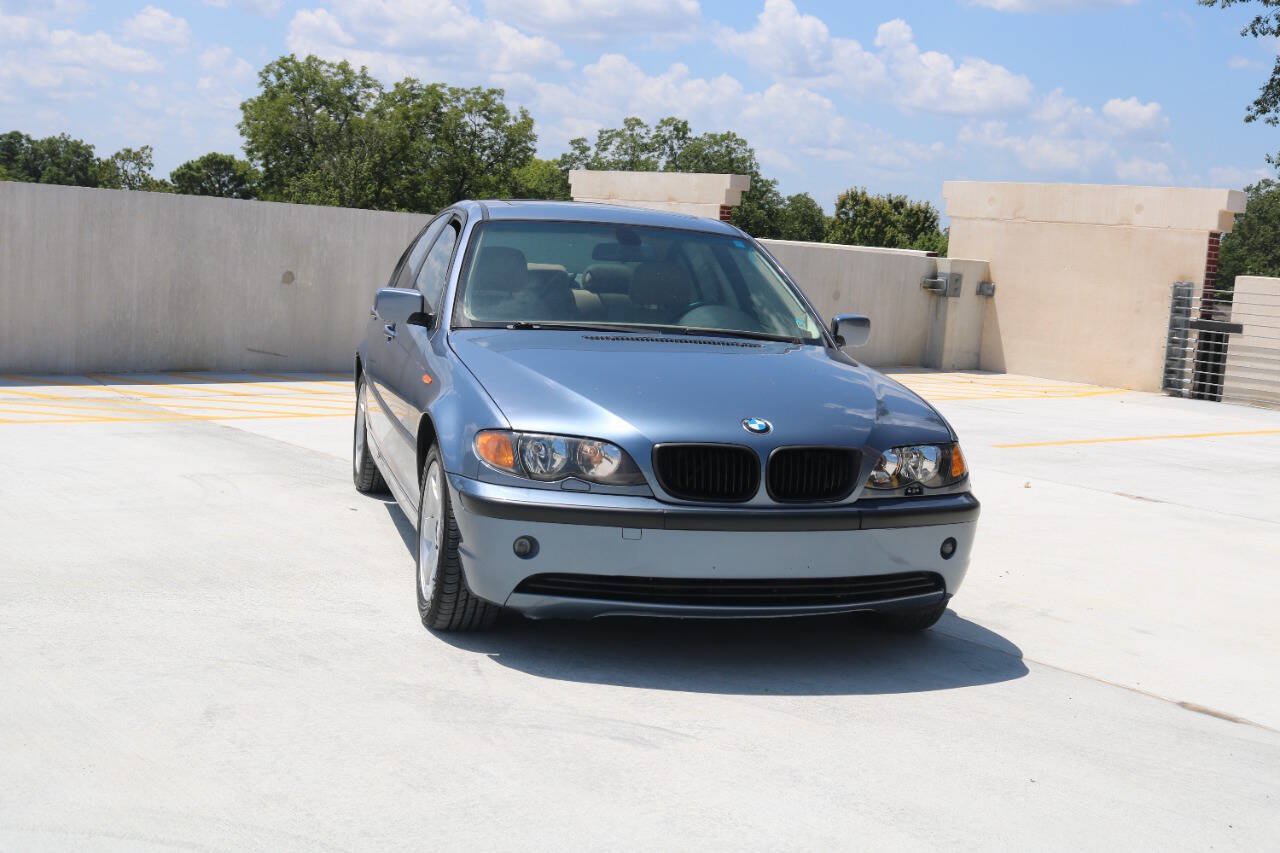 Used 2004 BMW 325xi Sedan AWD/4WD image 11