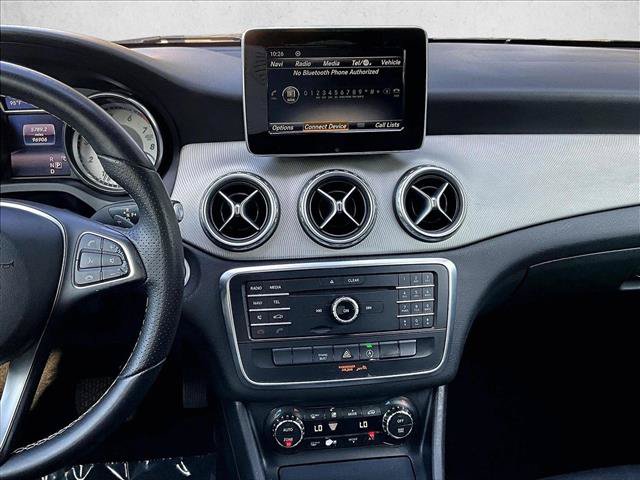 Used 2017 Mercedes-Benz GLA 250 image 8