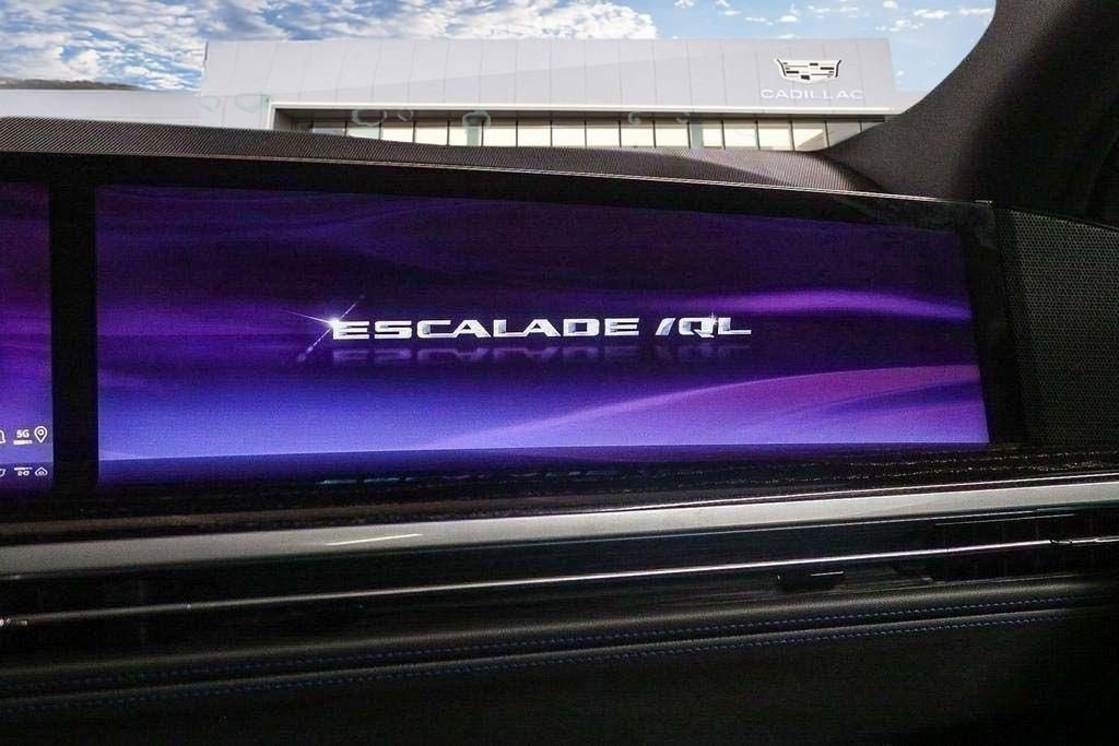 Certified 2026 Cadillac Escalade IQL Sport 1 AWD/4WD image 29