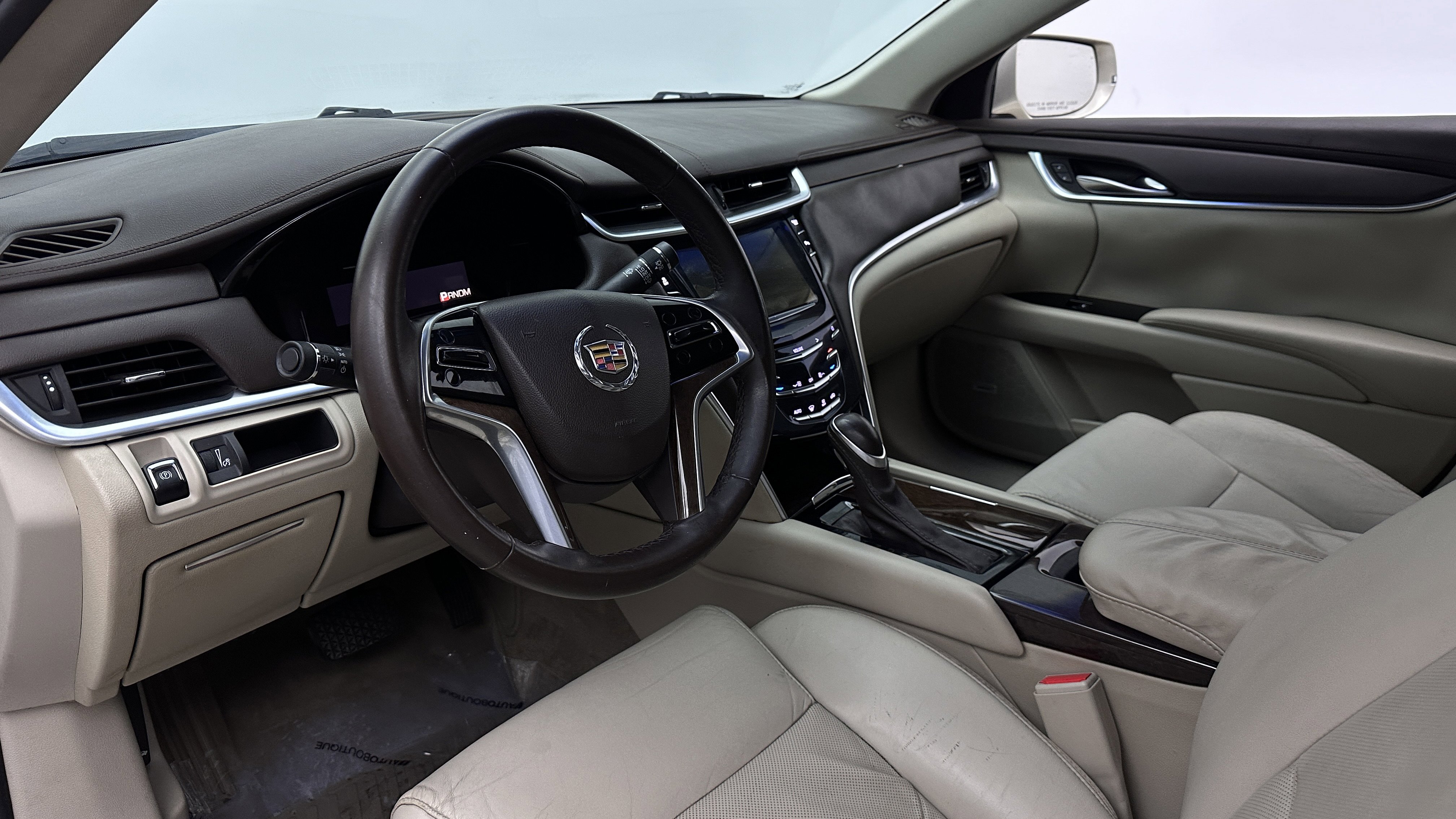 Used 2015 Cadillac XTS FWD image 8