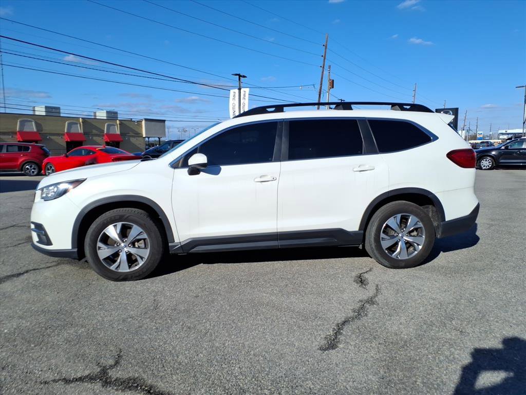 Used 2022 Subaru Ascent Premium image 2