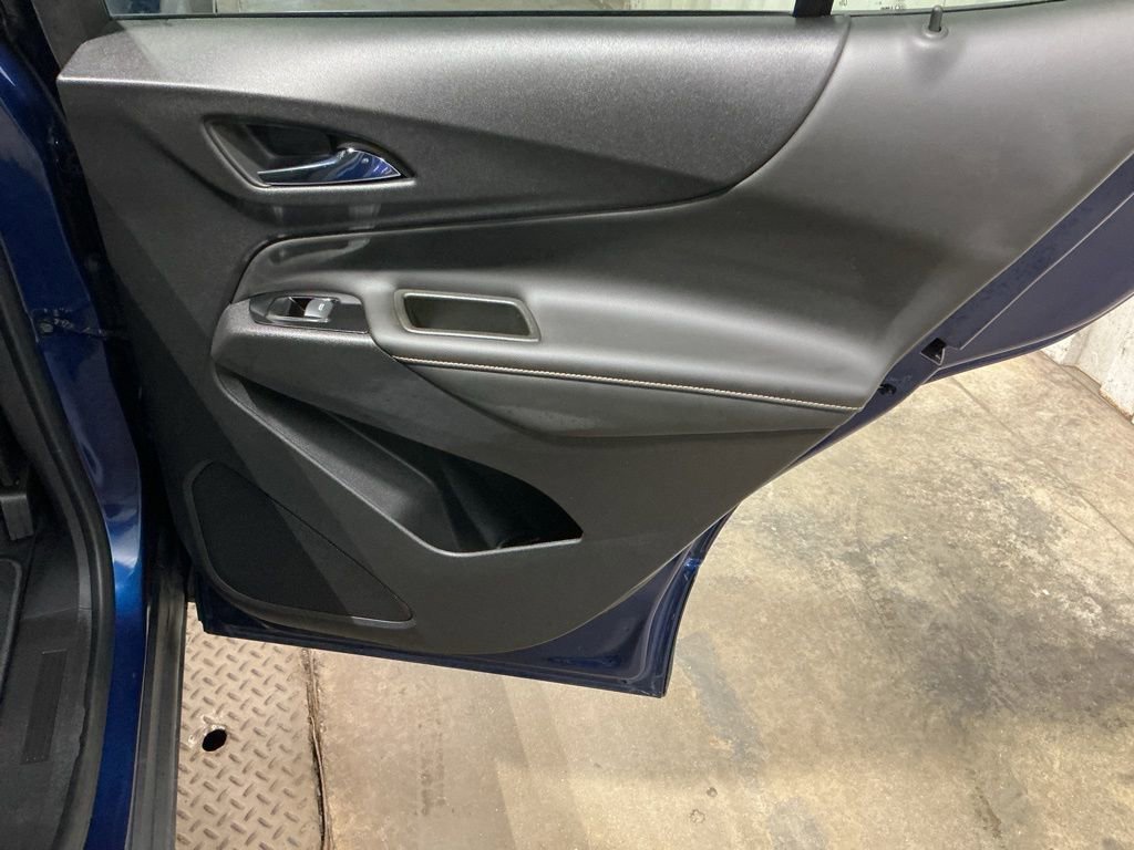 Used 2023 Chevrolet Equinox Premier image 27