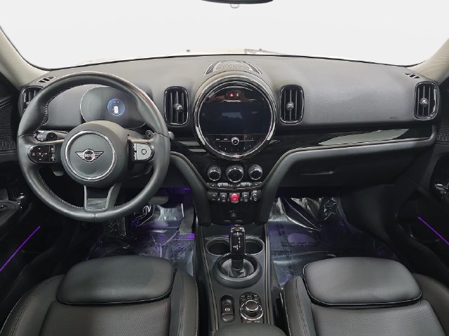 Certified 2024 MINI Cooper Countryman S w/ Premium Package FWD image 9
