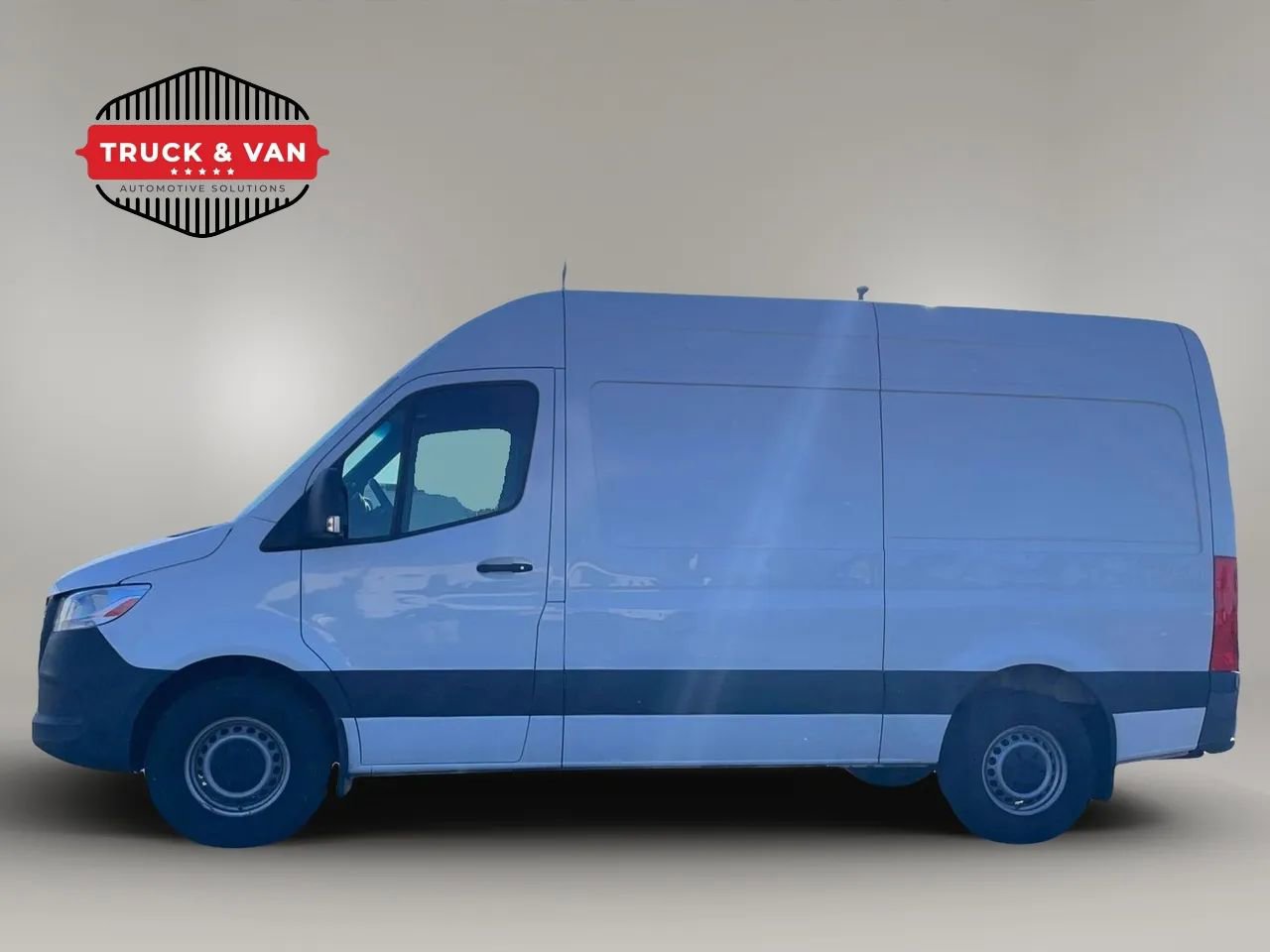 Used 2023 Mercedes-Benz Sprinter 2500 image 3