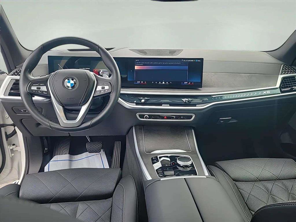 Used 2025 BMW X5 xDrive40i w/ Climate Comfort Package AWD/4WD image 11