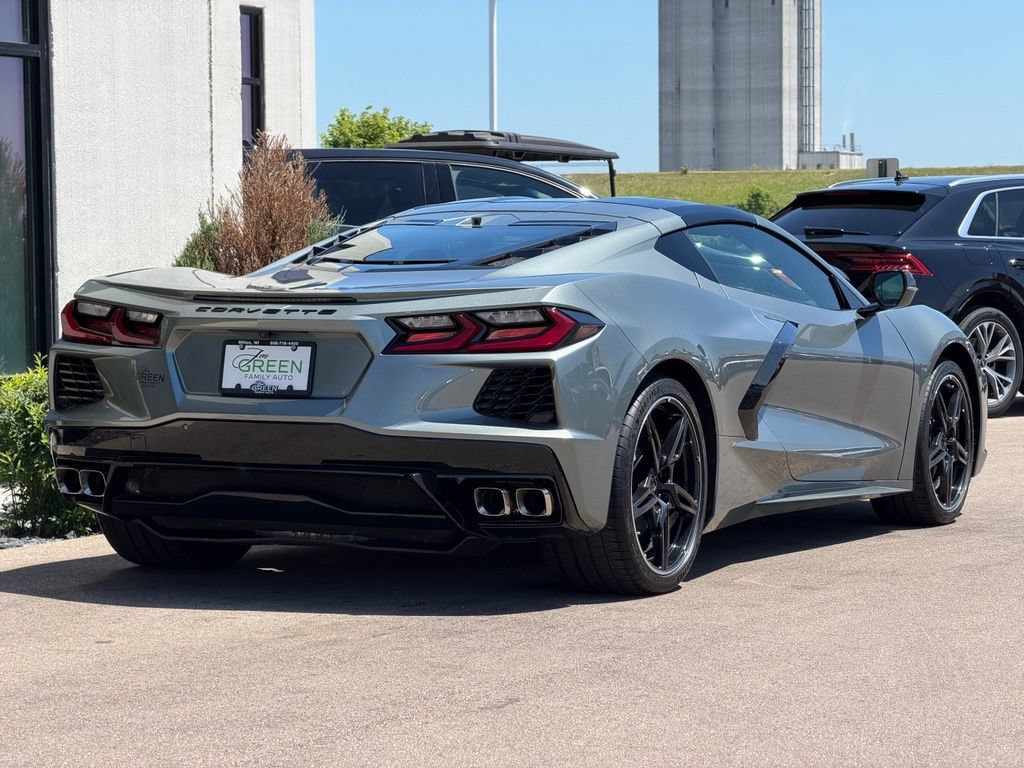 Used 2023 Chevrolet Corvette Stingray Preferred Cpe w/ Body-Color Dual Roof Package RWD image 5
