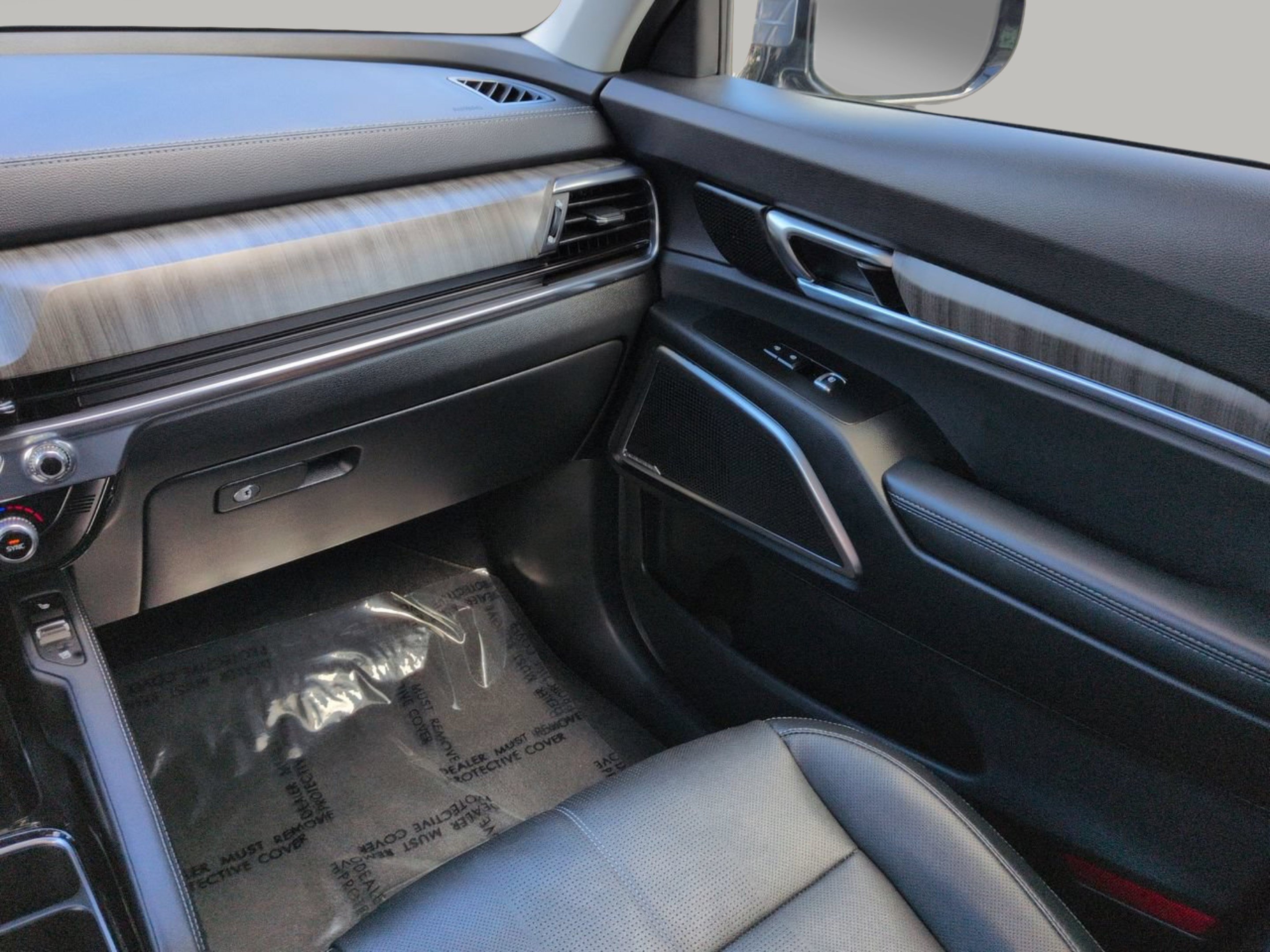 Certified 2025 Kia Telluride SX FWD image 22