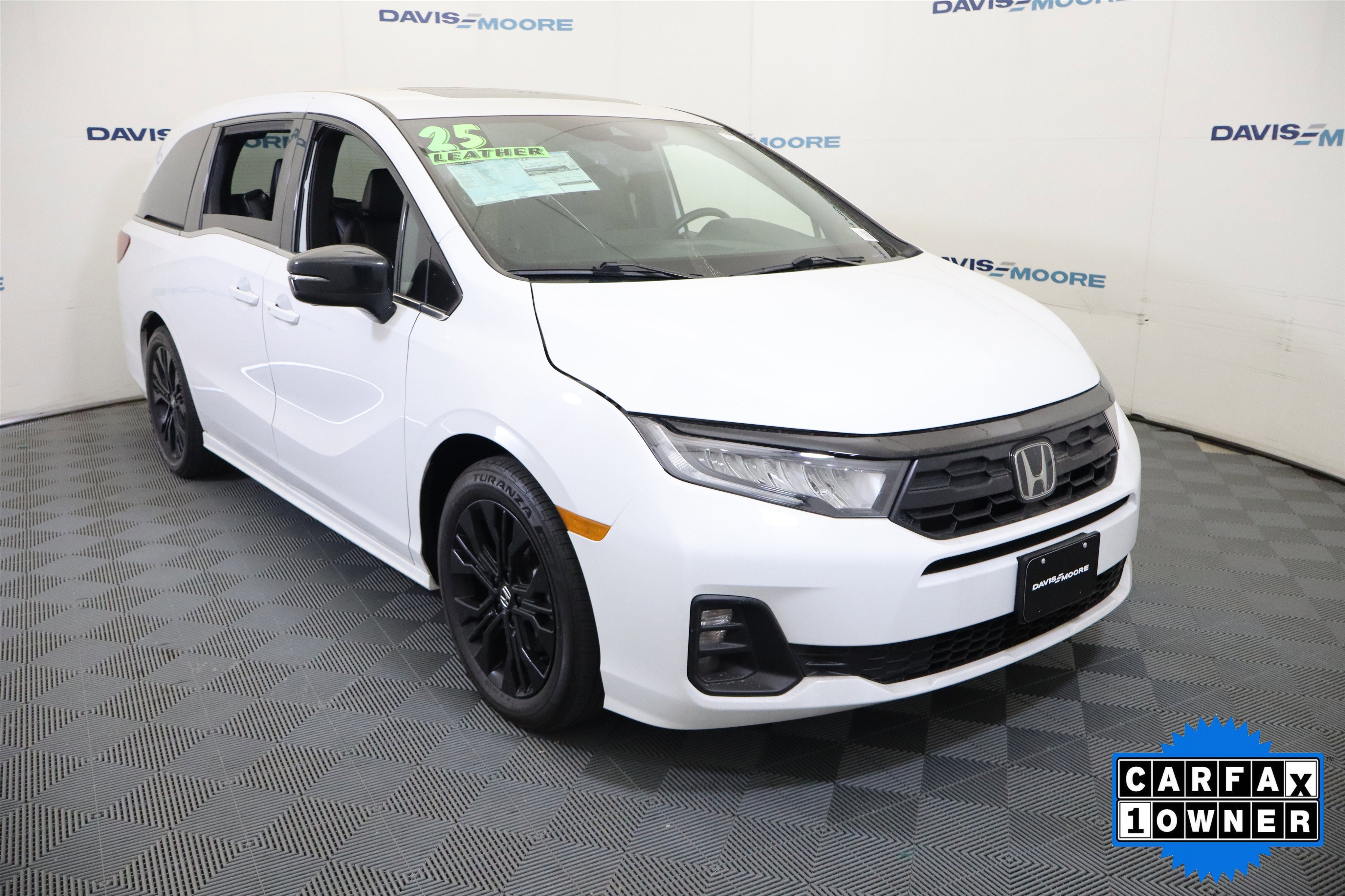 Used 2025 Honda Odyssey Sport-L image 3