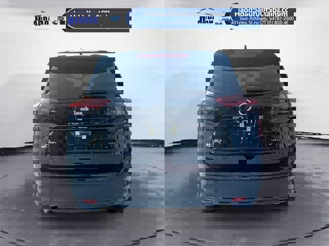 Used 2024 Nissan Rogue S image 4