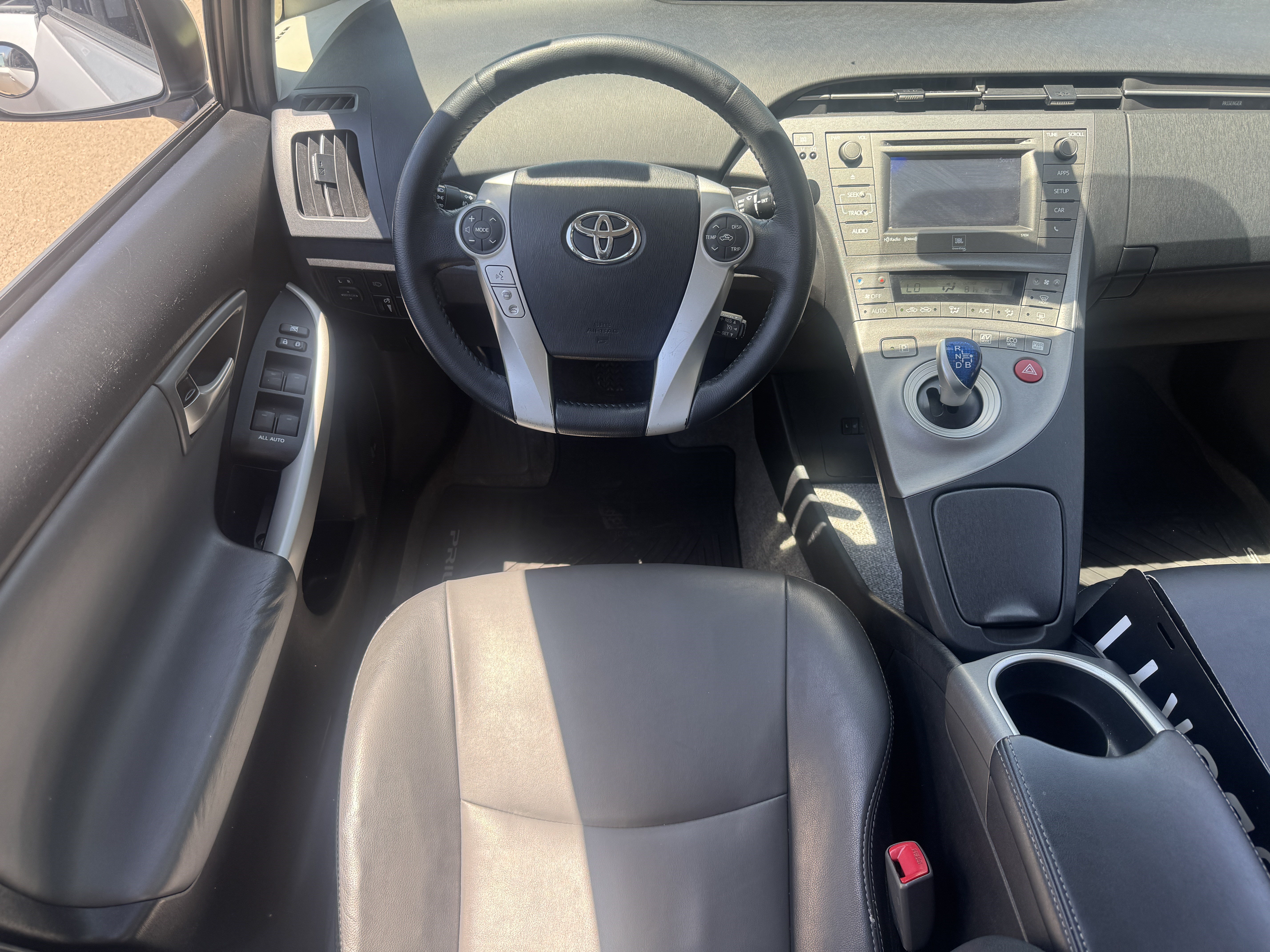 Used 2013 Toyota Prius Five FWD image 24