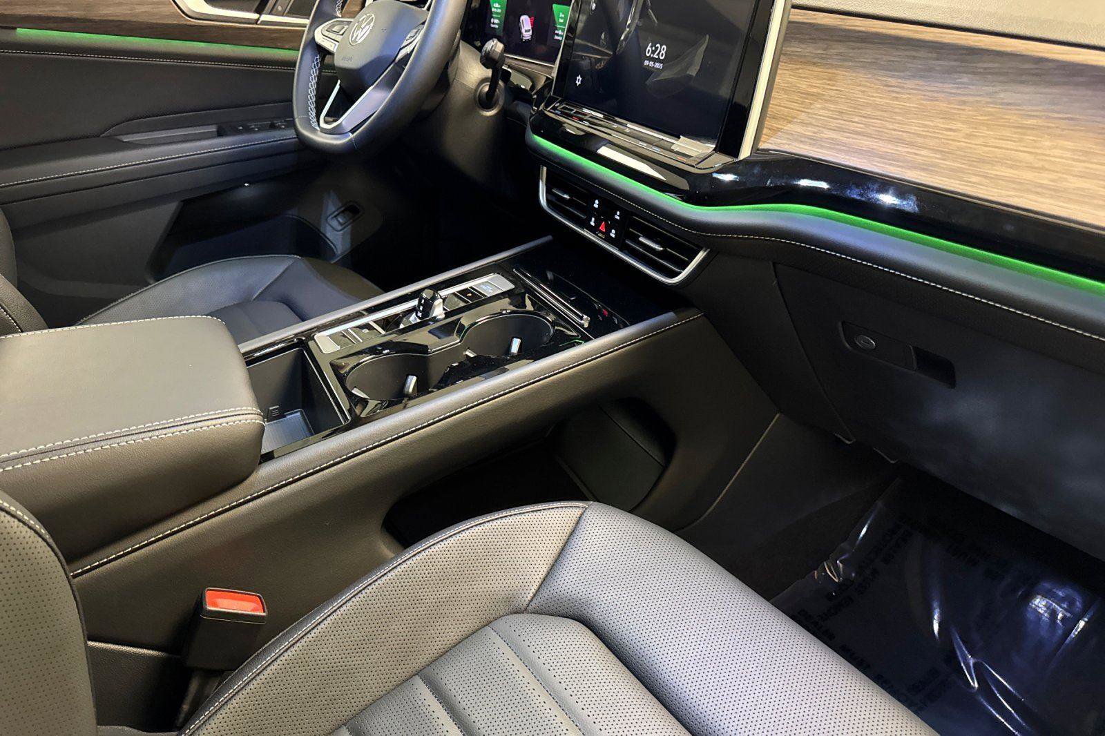 New 2026 Volkswagen Atlas SEL image 15