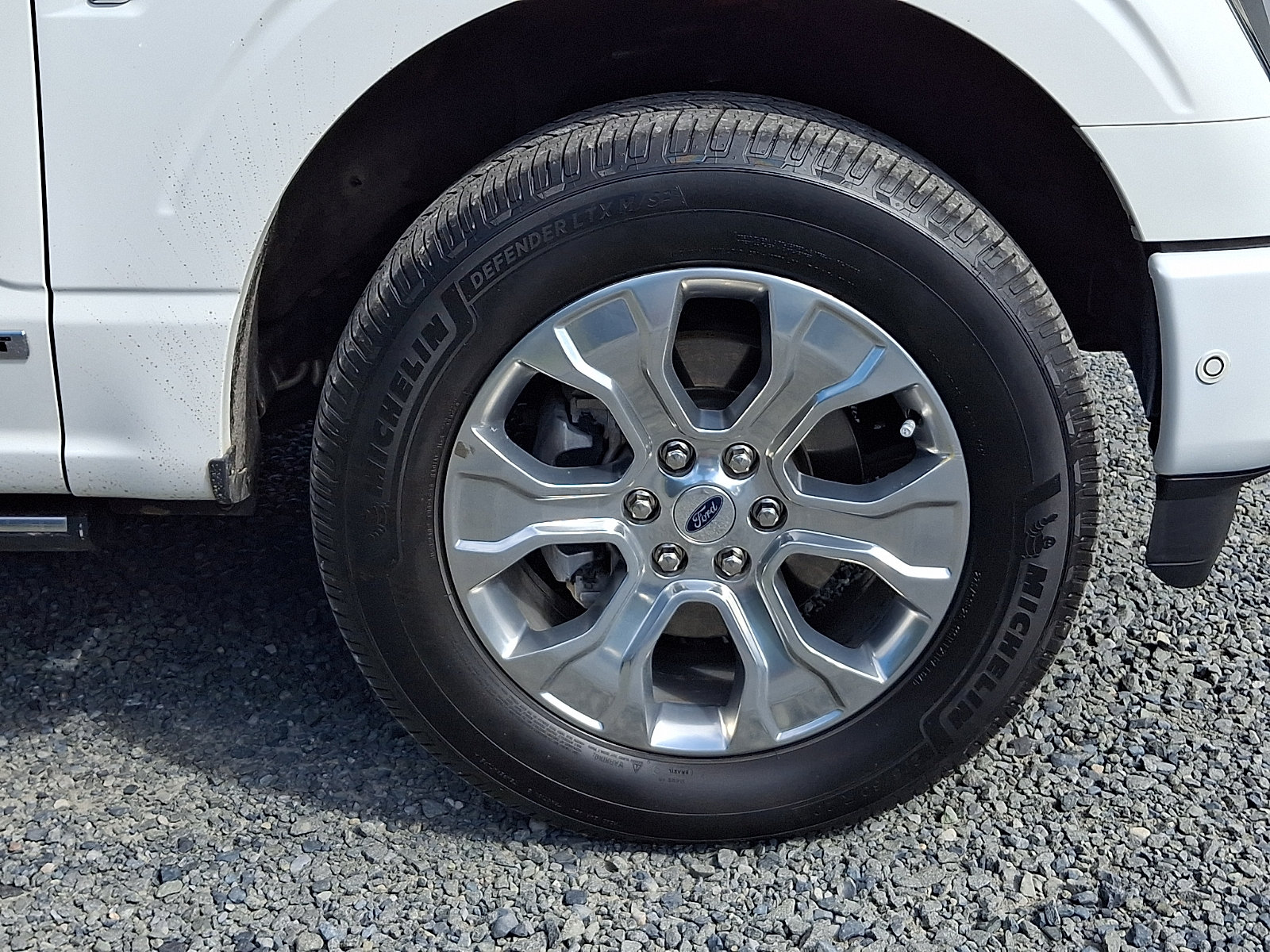 Certified 2023 Ford F150 Platinum w/ Equipment Group 701A High AWD/4WD image 9