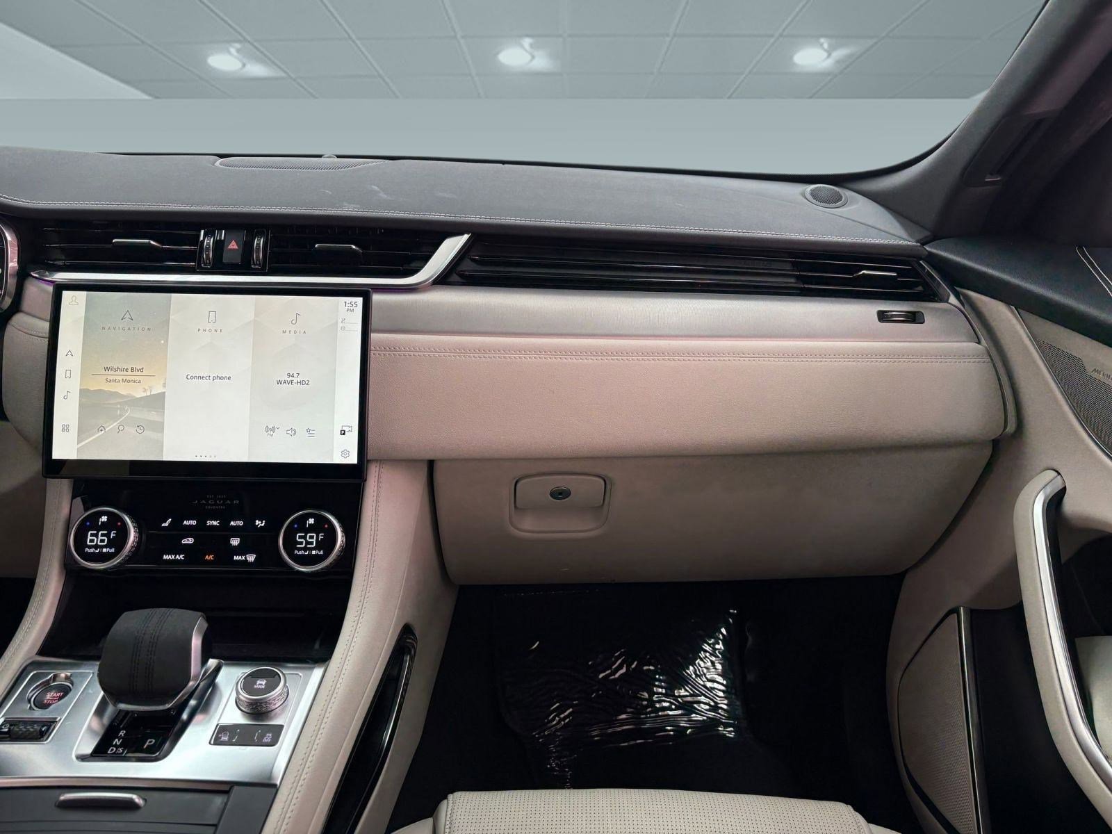 Used 2024 Jaguar F-PACE R-Dynamic S image 26