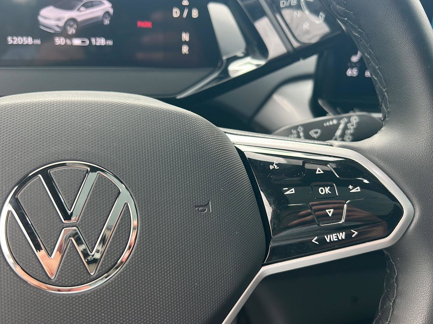 Used 2023 Volkswagen ID.4 Pro S Plus image 23