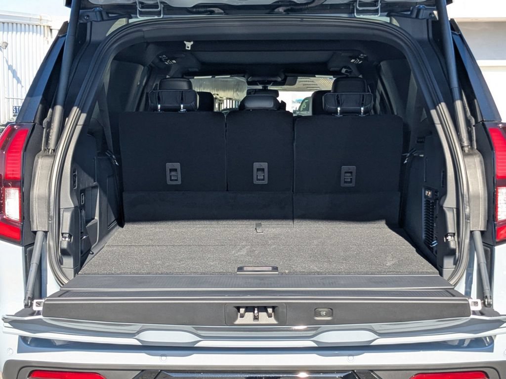 New 2025 Ford Expedition Max Platinum w/ Stealth Performance Package AWD/4WD image 13