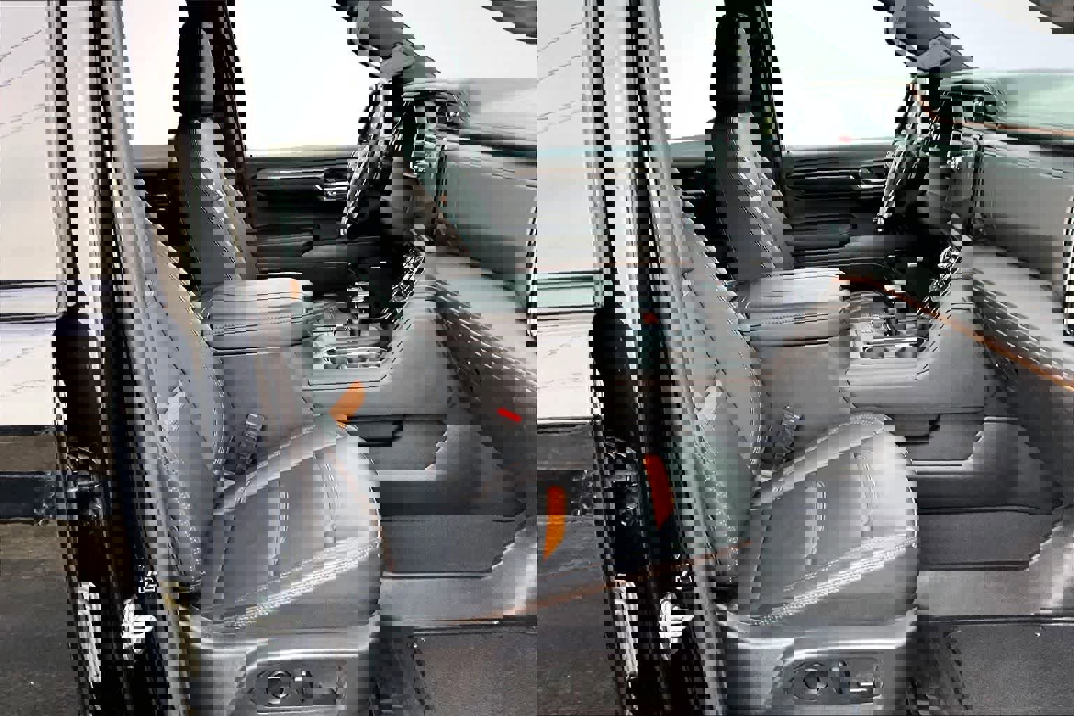 Used 2023 GMC Sierra 1500 AT4 w/ AT4 Preferred Package image 14