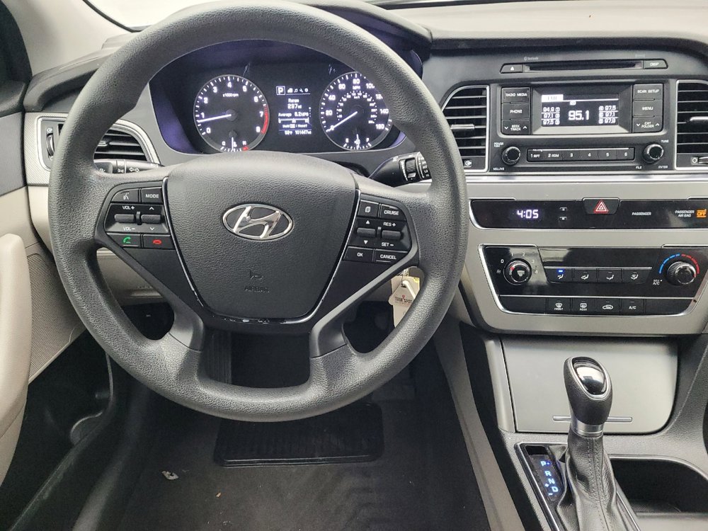 Used 2017 Hyundai Sonata SE image 22