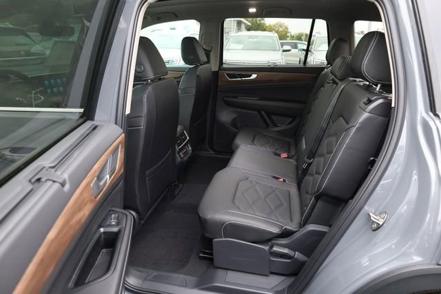 New 2026 Volkswagen Atlas SE image 24