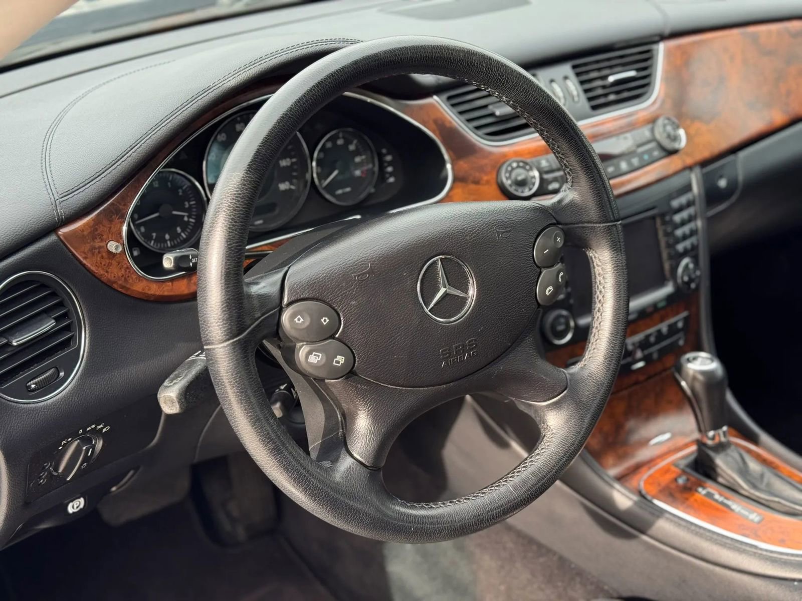 Used 2006 Mercedes-Benz CLS 500 image 7