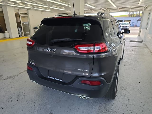 Used 2017 Jeep Cherokee Limited w/ Luxury Group image 5