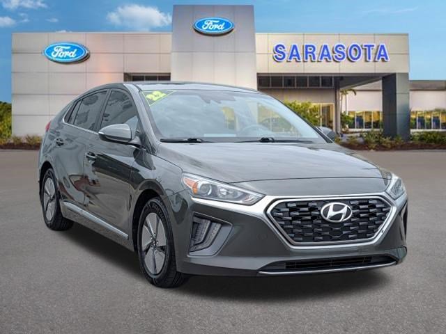 Used 2022 Hyundai Ioniq SE FWD image 1