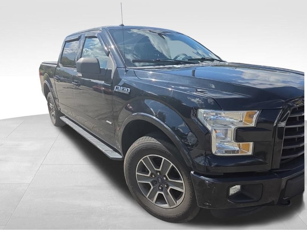 Used 2016 Ford F150 XLT w/ Equipment Group 302A Luxury AWD/4WD image 11