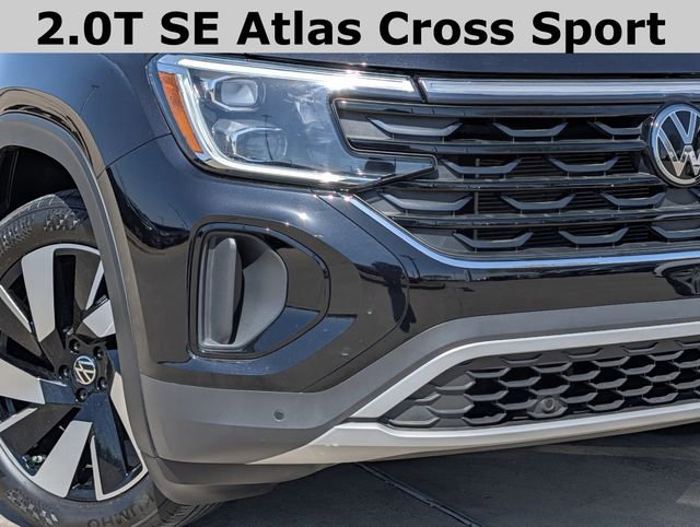 Used 2024 Volkswagen Atlas Cross Sport SE image 3