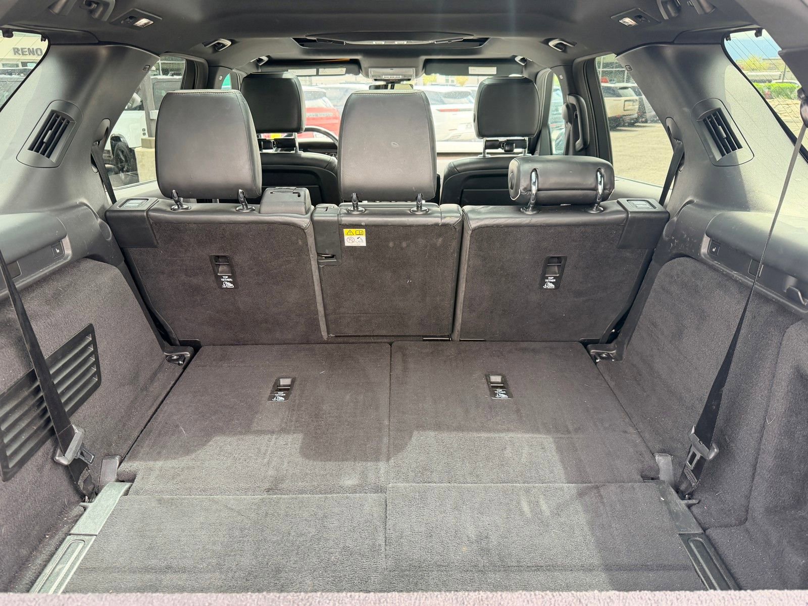 Used 2019 Land Rover Discovery HSE AWD/4WD image 22