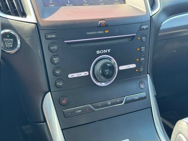 Used 2016 Ford Edge Titanium FWD image 15