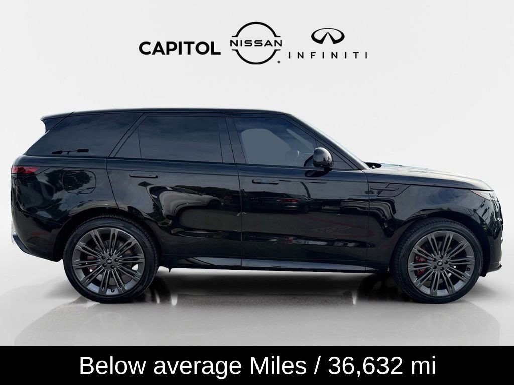 Used 2023 Land Rover Range Rover Sport SE Dynamic image 3