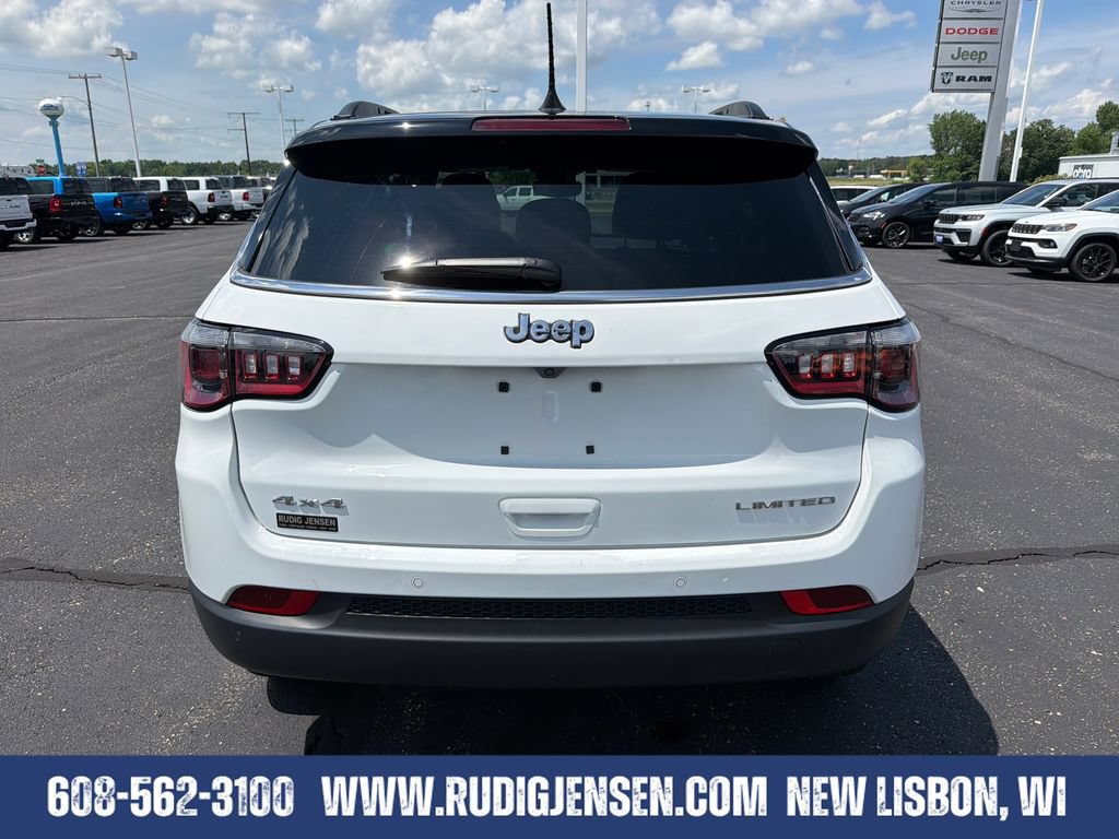 Used 2025 Jeep Compass Limited AWD/4WD image 4
