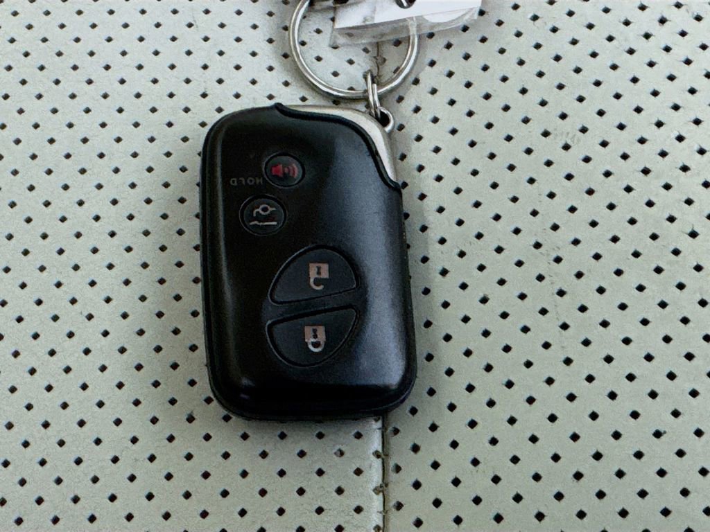 Used 2014 Lexus GX 460 Luxury image 39