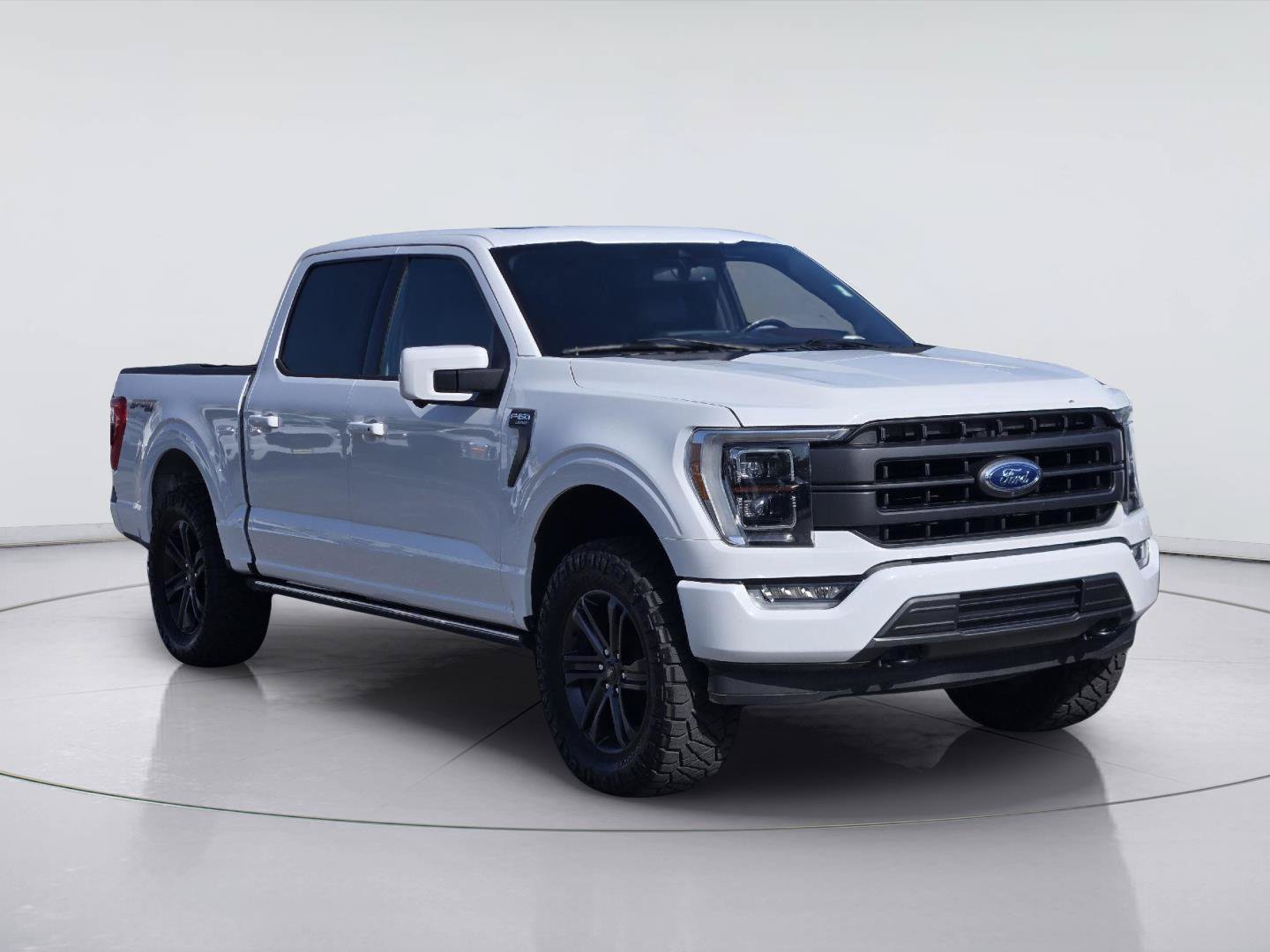 Used 2021 Ford F150 Lariat w/ Equipment Group 502A High AWD/4WD image 3