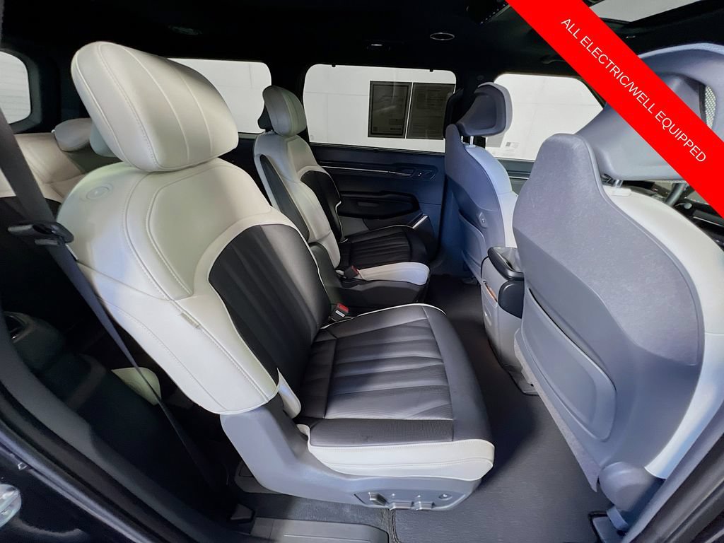 Certified 2024 Kia EV9 GT-Line AWD/4WD image 31