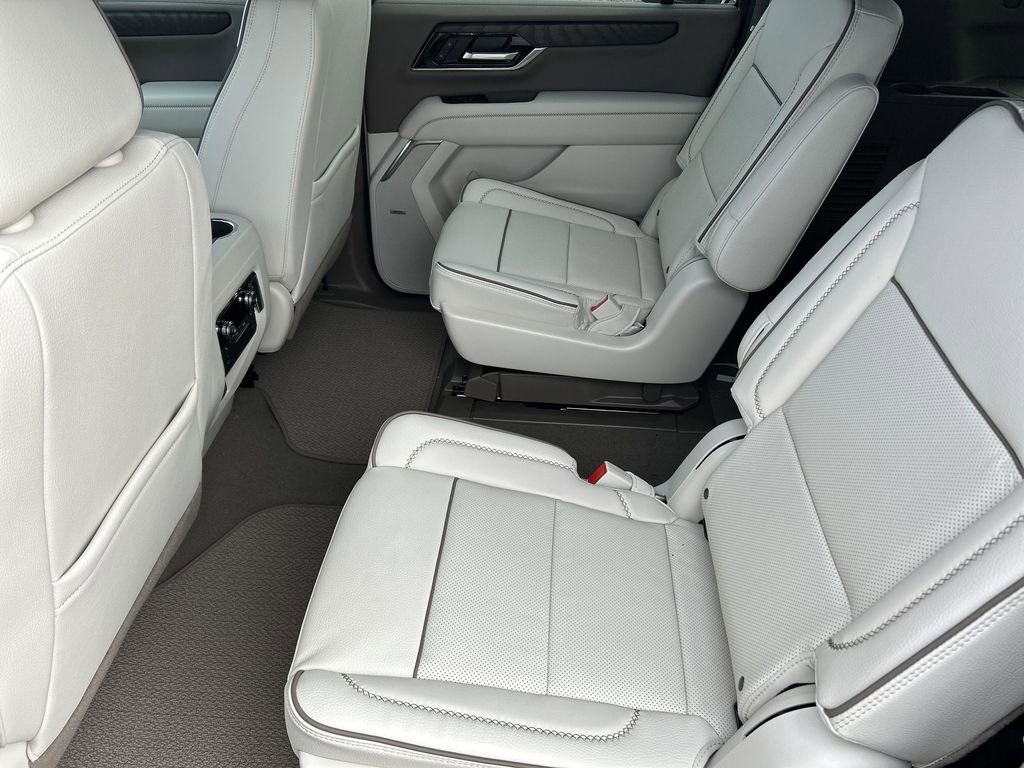 New 2026 GMC Yukon XL Denali w/ Sun & Power Step Package image 26